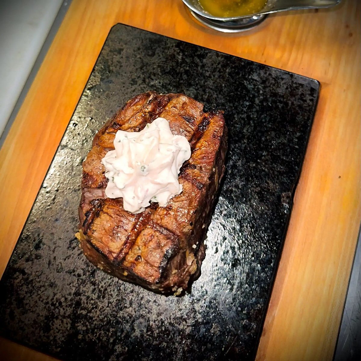Bife Na Pedra