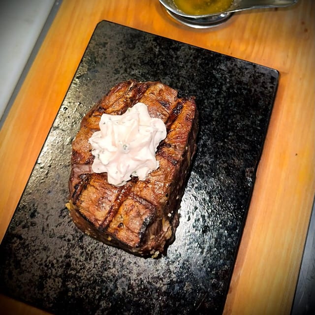Bife Na Pedra.